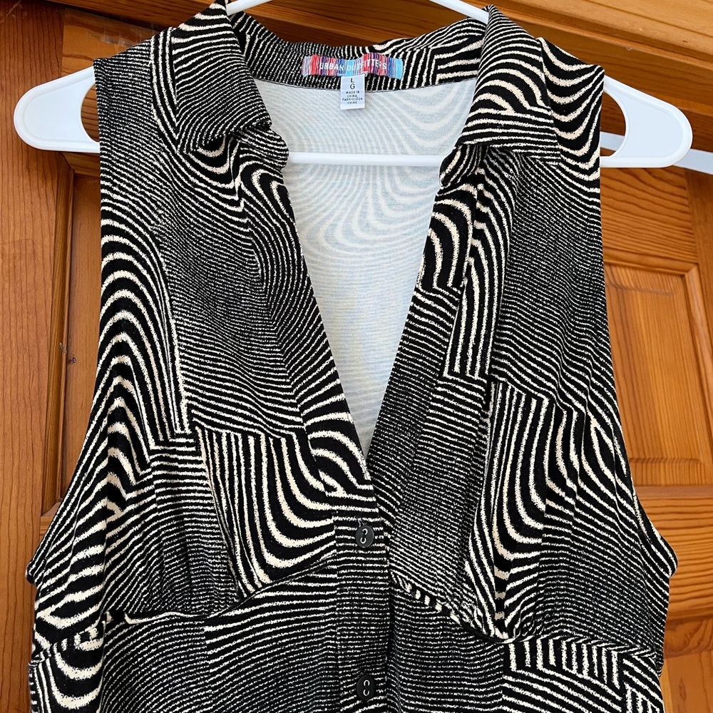 Urban Outfitters flare mini dress size large black swirl print